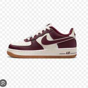 Nike Kids Air Force 1 LV8, Youth 6.5, Women’s 8